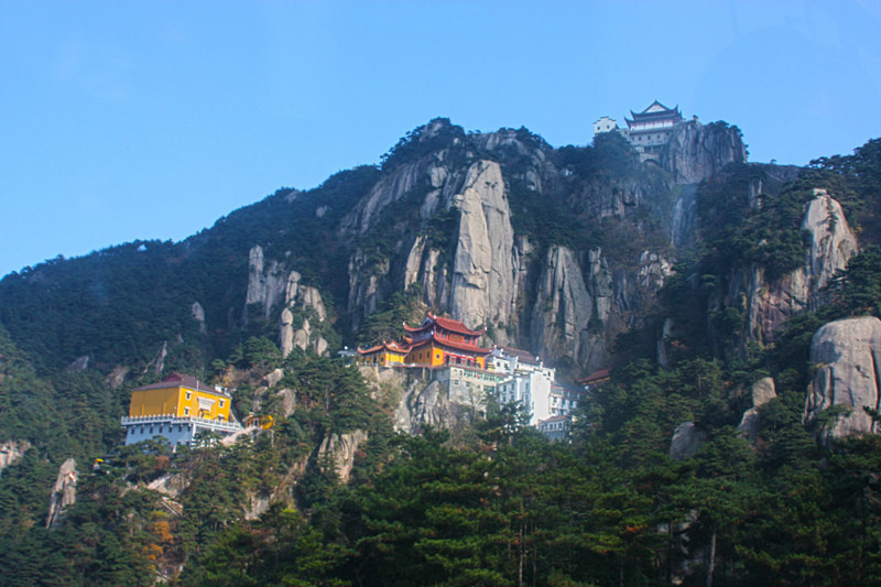 “莲花佛国”九华山