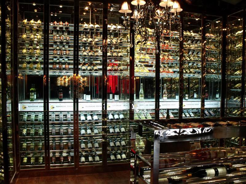 不锈钢酒柜产品厂家