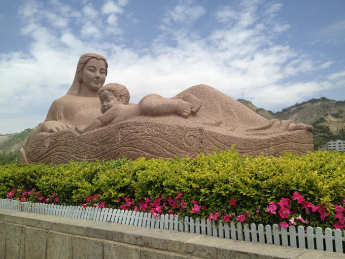 艺术雕塑 黄河母亲