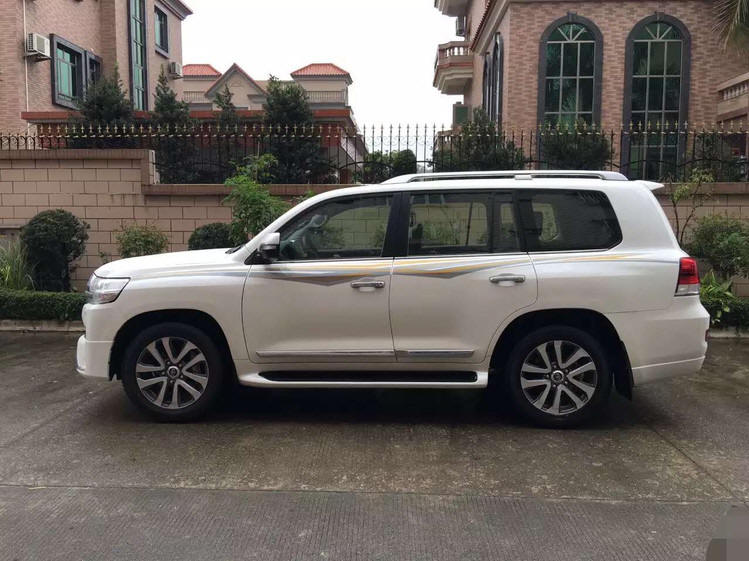 2016款丰田4600 二手车