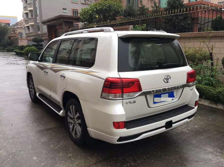 2016款丰田4600 二手车