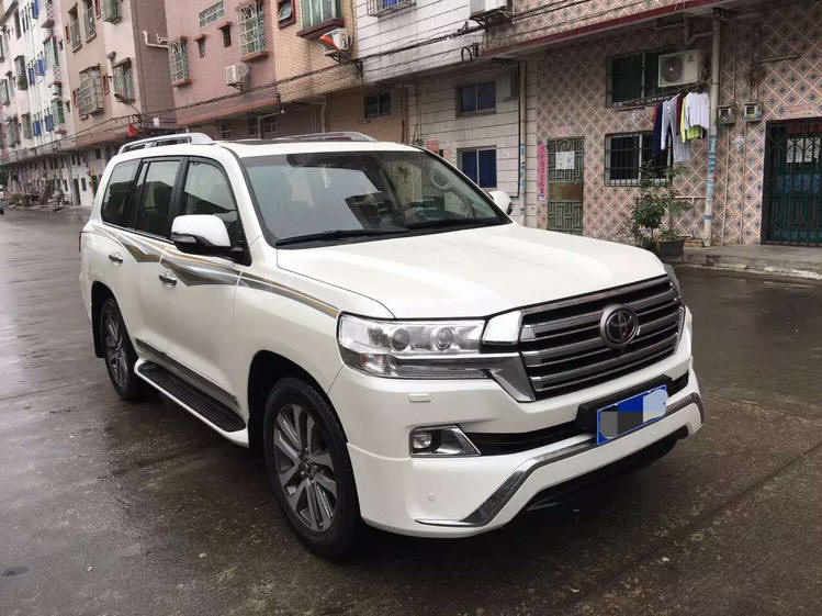 2016款丰田4600 二手车