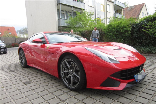 2014法拉利 F12 二手车