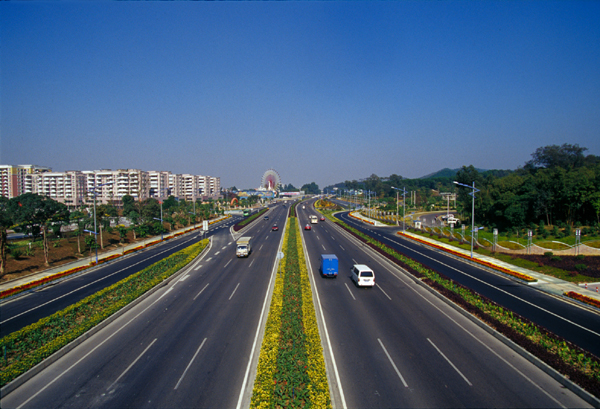二手车资讯 高速公路行车