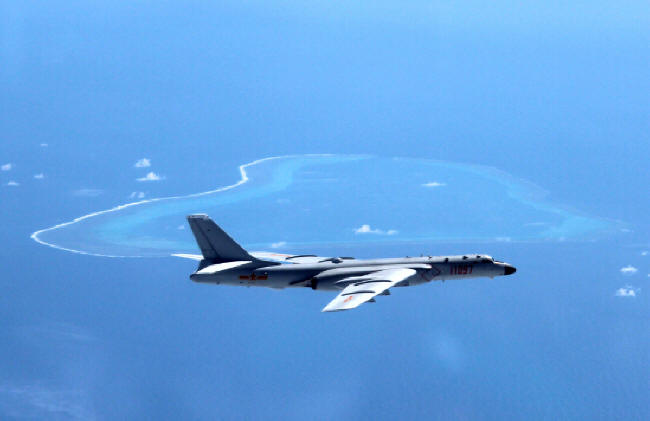 轰-6K巡航南海