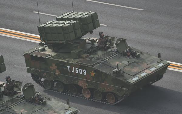 中国军队高端武器装备 红箭10重型反坦克导弹
