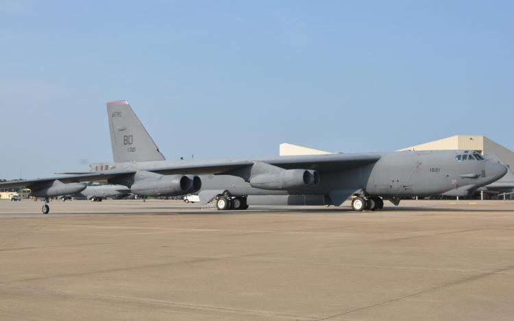 美军B-52轰炸机