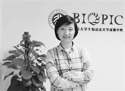 中科院外籍院士庄小威近影