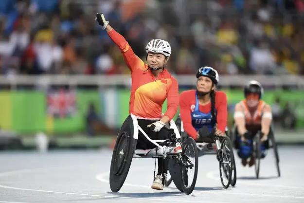 里约残奥会 女子100米轮椅竞速T54级 中国选手刘文君夺冠