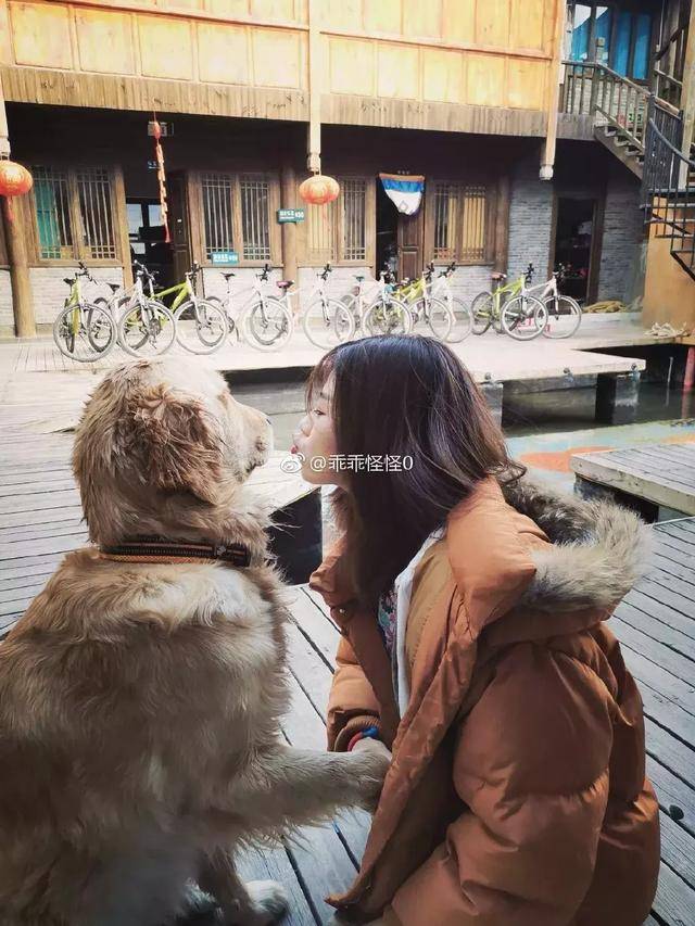 励志文章 励志图片 失去双腿后的陕西宝鸡女孩渭梅女